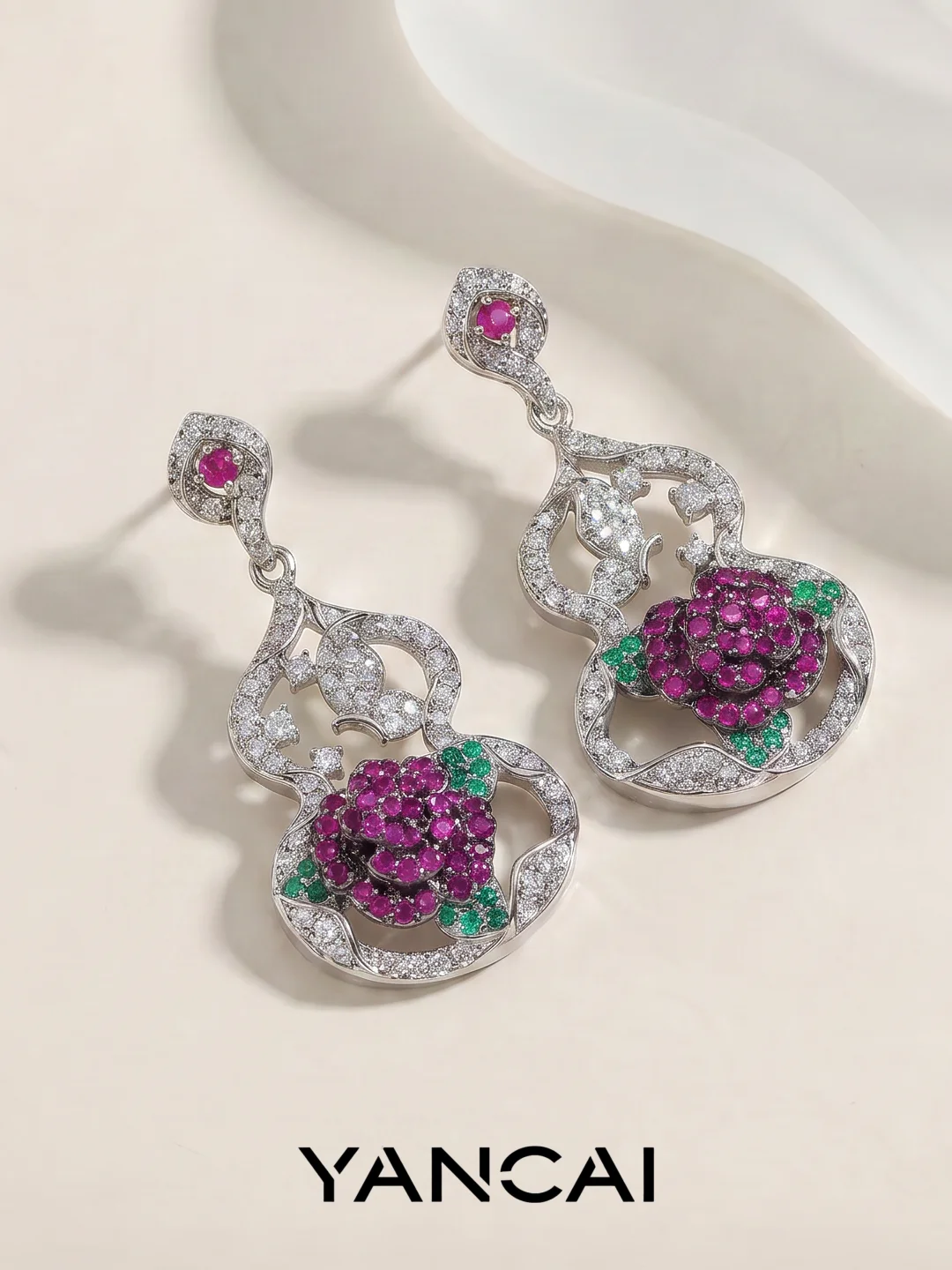 pendientes-elegantes-con-piedras-preciosas-y-diseno-de-rosa-vintage-joyeria-de-moda-de-lujo-para-mujer-hechos-a-mano