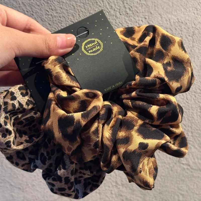 Retro Leopard Print Hair Scrunchie Ponytail Elastic Stretchy Hair Band Rope for Women Girls Creative Fashion Hair Accessory