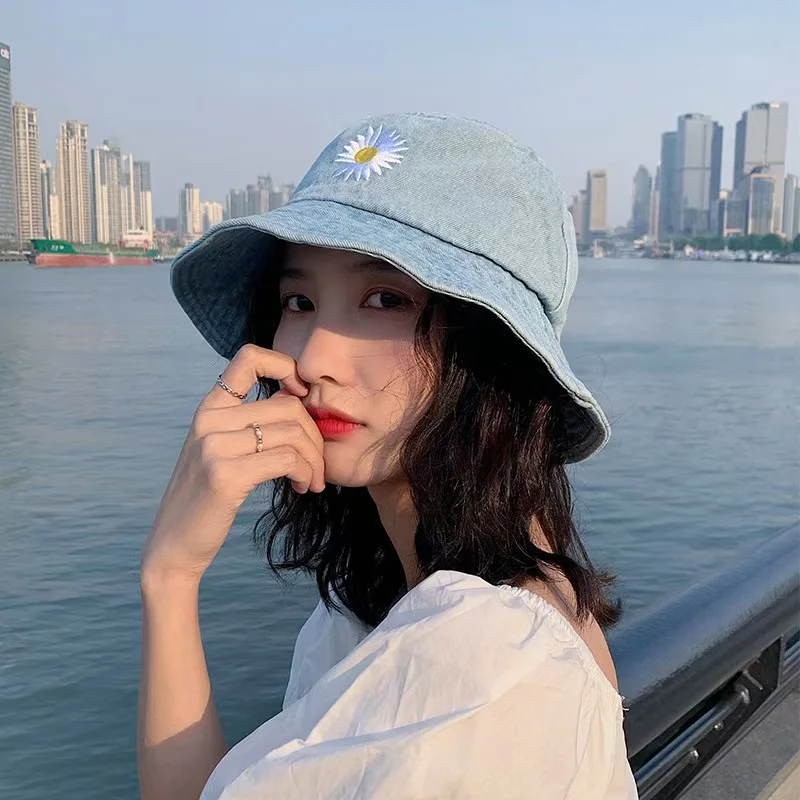 New INS Korean Daisy Embroidery Bucket Hat Women Men Panama  Summer Sun Hat Fashion Flower Bob Washed Denim Basin Cap Wholesale