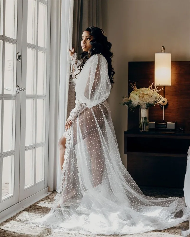 White Sleepwear Wedding Robes Dresses for Photo Shoot Lace Appliqued Full Sleeves Bridal Nightgown Robe Custom Made Prom Gown