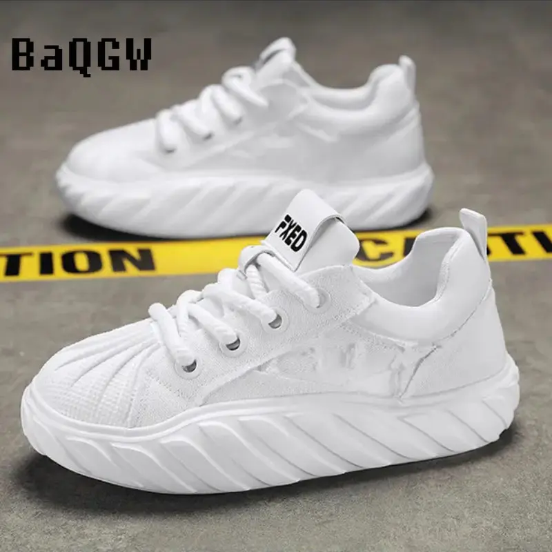 2023 Fashion Breathable Mens Thick Bottom Skate Shoes Outdoor Student Sneakers Sport Running Heighten Trend Comfortable Designer