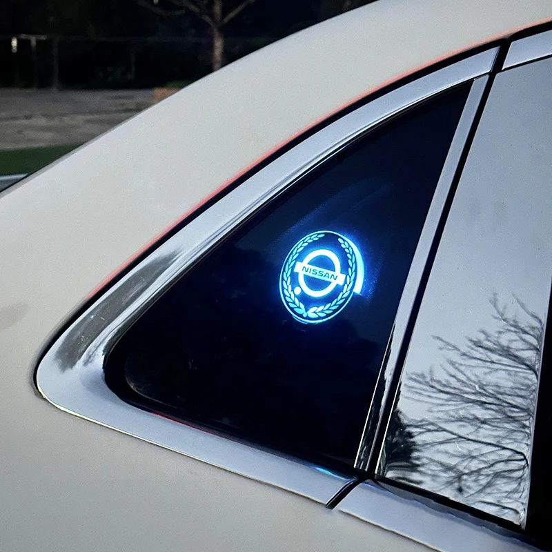 ثلاثية الأبعاد سيارة مثلث نافذة الديكور مصباح لتهيئة الجو لنيسان X-trail قاشقاي ملاحظة جوك سنترا باترول نافارا ميكرا ليف ألميرا