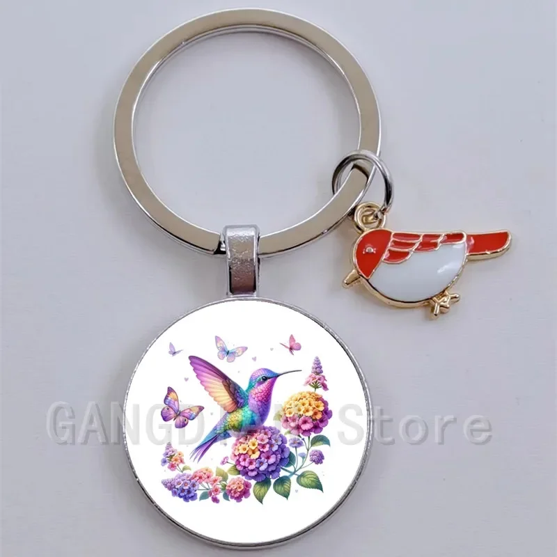 Красивый-акварельный-брелок-с-колибри-в-подарок-для-любителей-животных