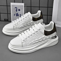 Korean Style Fashion Light Weight Thick Soled White Shoes Individuality Spring Unisex Fashion Shoes Casual Shoes Foot ComfortMen