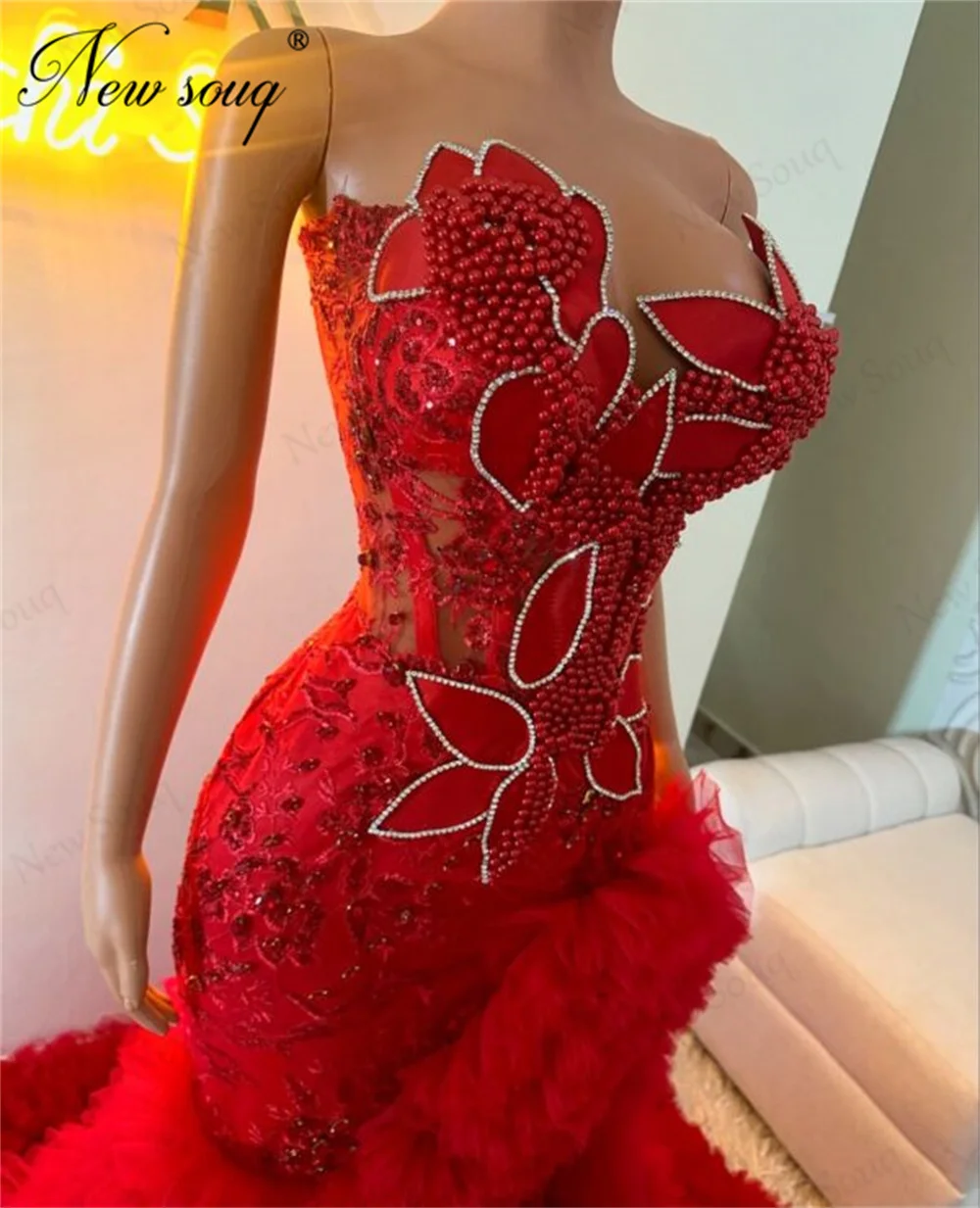 

Luxury Red Tiered Evening Dresses Split Side Formal Occasion Dress Arabic Dubai Beaded Wedding Party Dress Customized Robes 2025