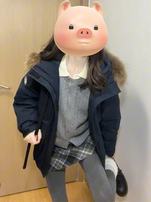 

Ретро-парка в американском стиле для женщин, утепленная хлопковая куртка, новая модель, утолщенная, зимняя, маленький размер, модная, с капюшоном, на молнии