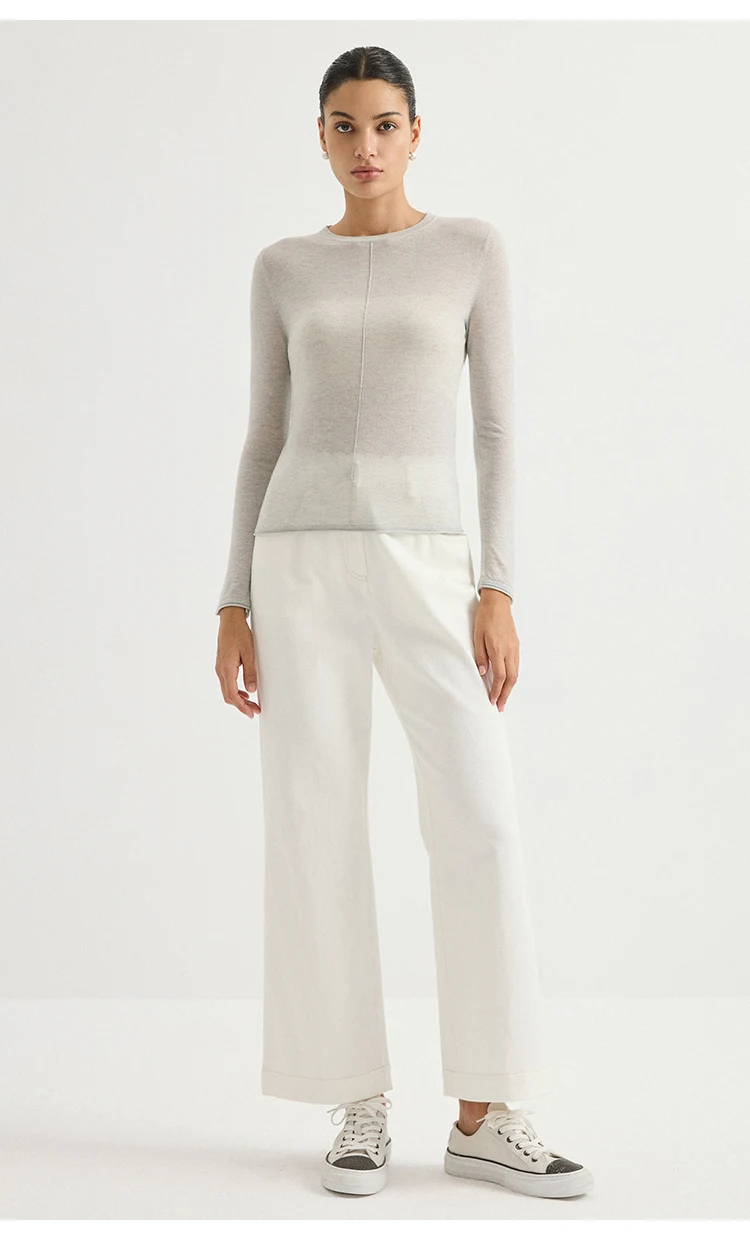 BY3621712 Damen-Pullover mit Rundhalsausschnitt aus Wollmischung mit Lurex-Strick, langen Ärmeln, zentralem Kettenverschluss vorne, schmaler Passform und metallischem Glanz für den frühen Herbst. – Detail 12