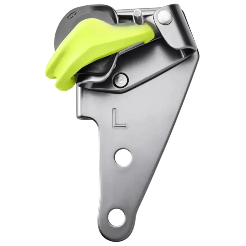 

Cam with self-cleaning groove for a grip on freezing