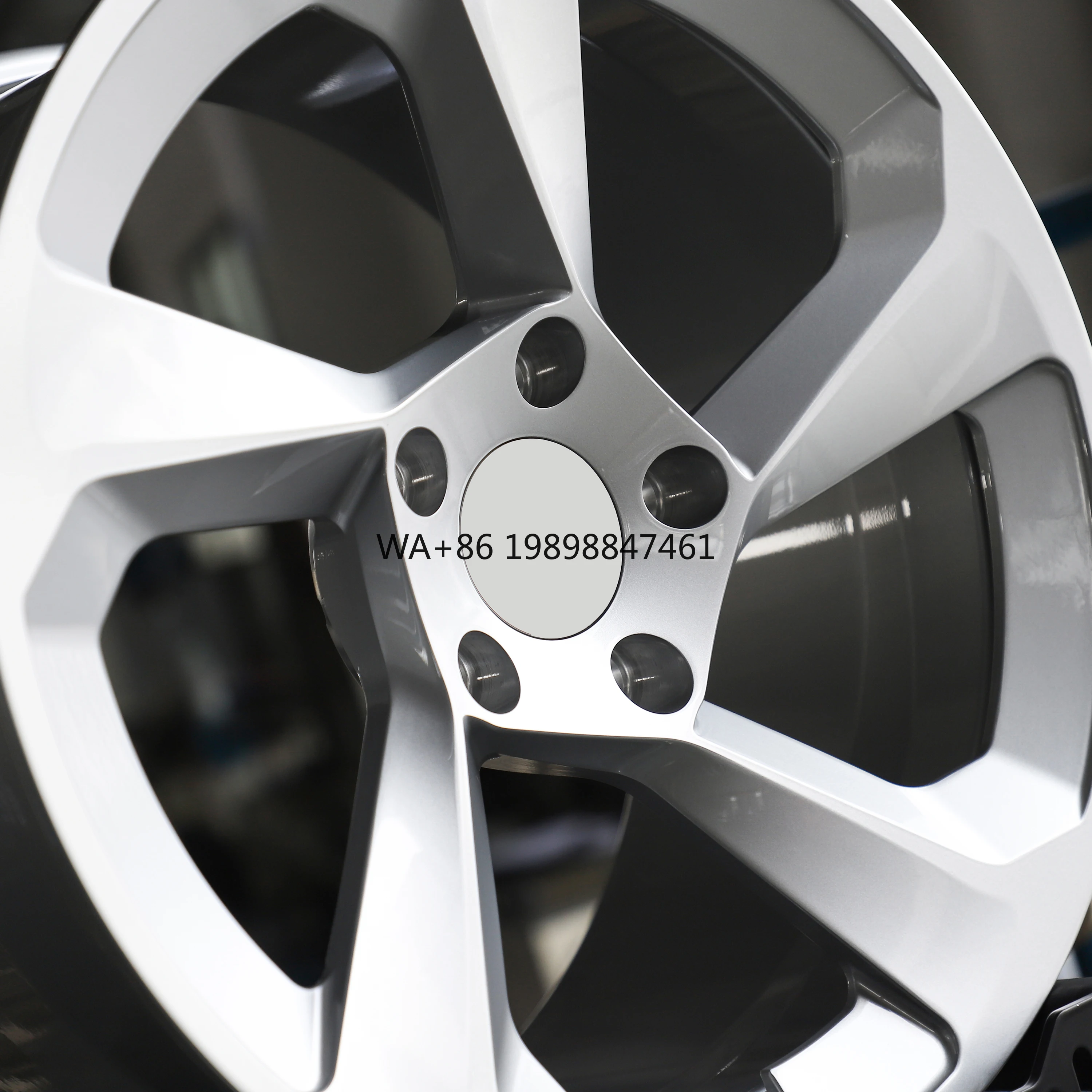 

Hot Selling 19 Inch Silver Aluminum Five Spoke Customized Alloy Forged Wheels for Electric Vehicles 4x100 5x114.3+ PCD New