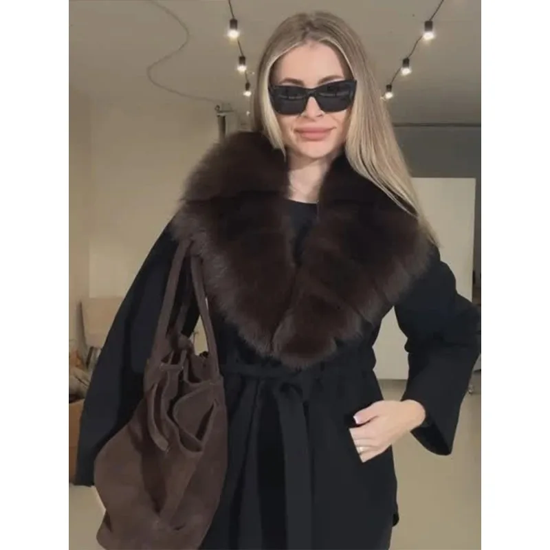 

Женская модная шерстяная куртка с отделкой из искусственного меха, с лацканами, на шнуровке, с длинными рукавами, теплая, свободного кроя, для повседневной носки, осенняя верхняя одежда