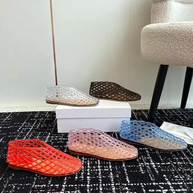 Luxury Designer Hollow Jelly Flat Sandals Women Fashion Breathable Comfortable Mules Shoes for Women Summer Elegant Beach Flats