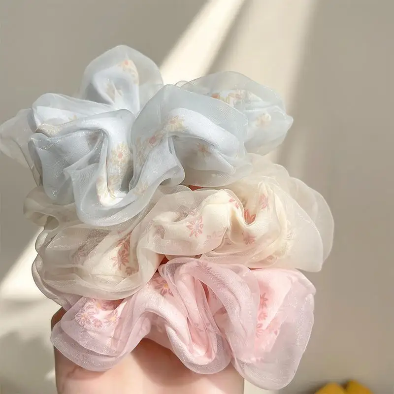 

2025 Romantic Organza Scrunchies Hair Ties for Women Ruffle Design Elegant Ponytail Holder Rubber Tie Band Hair Accessories