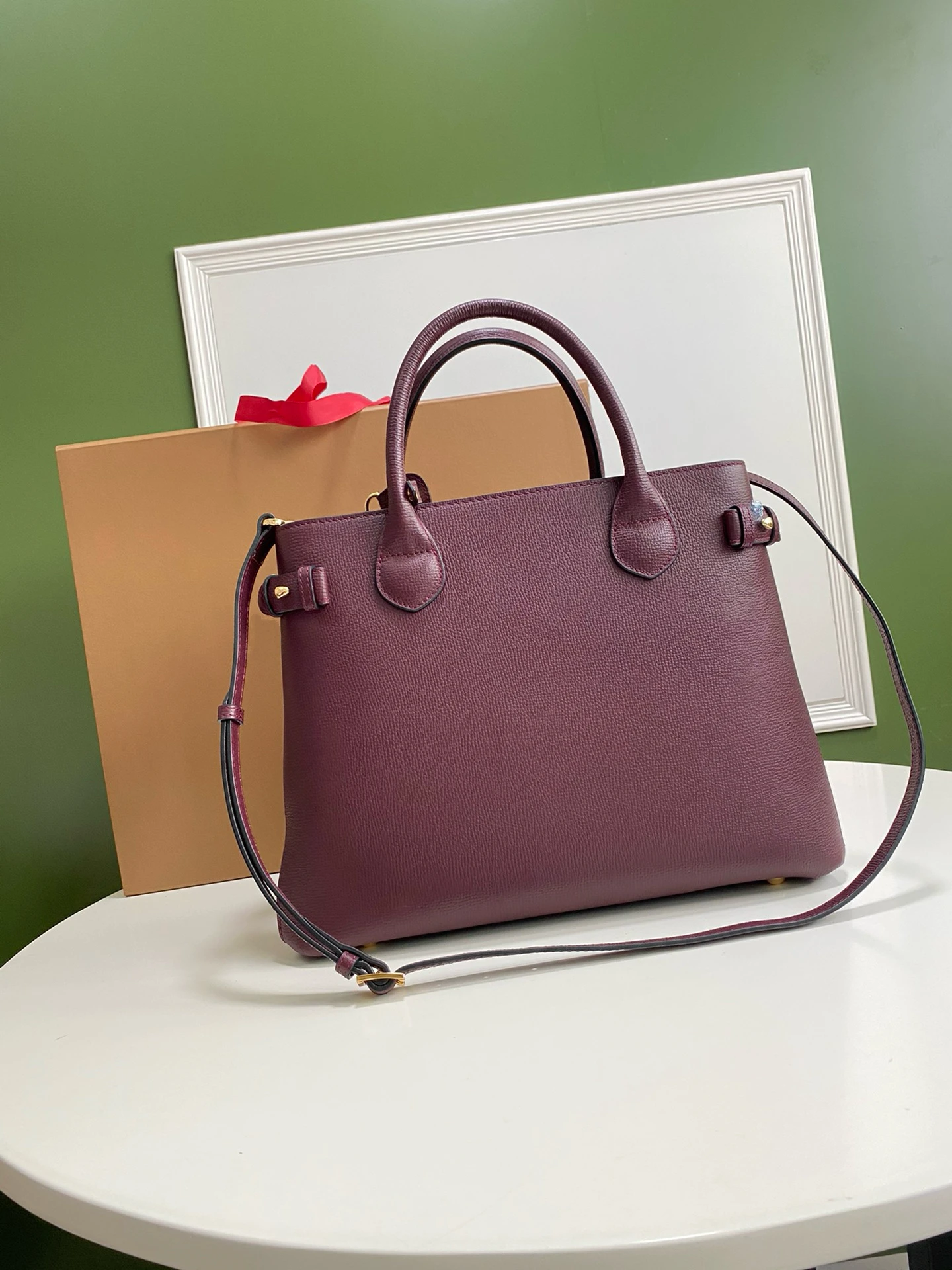 

Designer Bags Woman Luxury 2025 Spacious Famous Brand Handbag New Luxury Arrival Womens Bag For Fashion