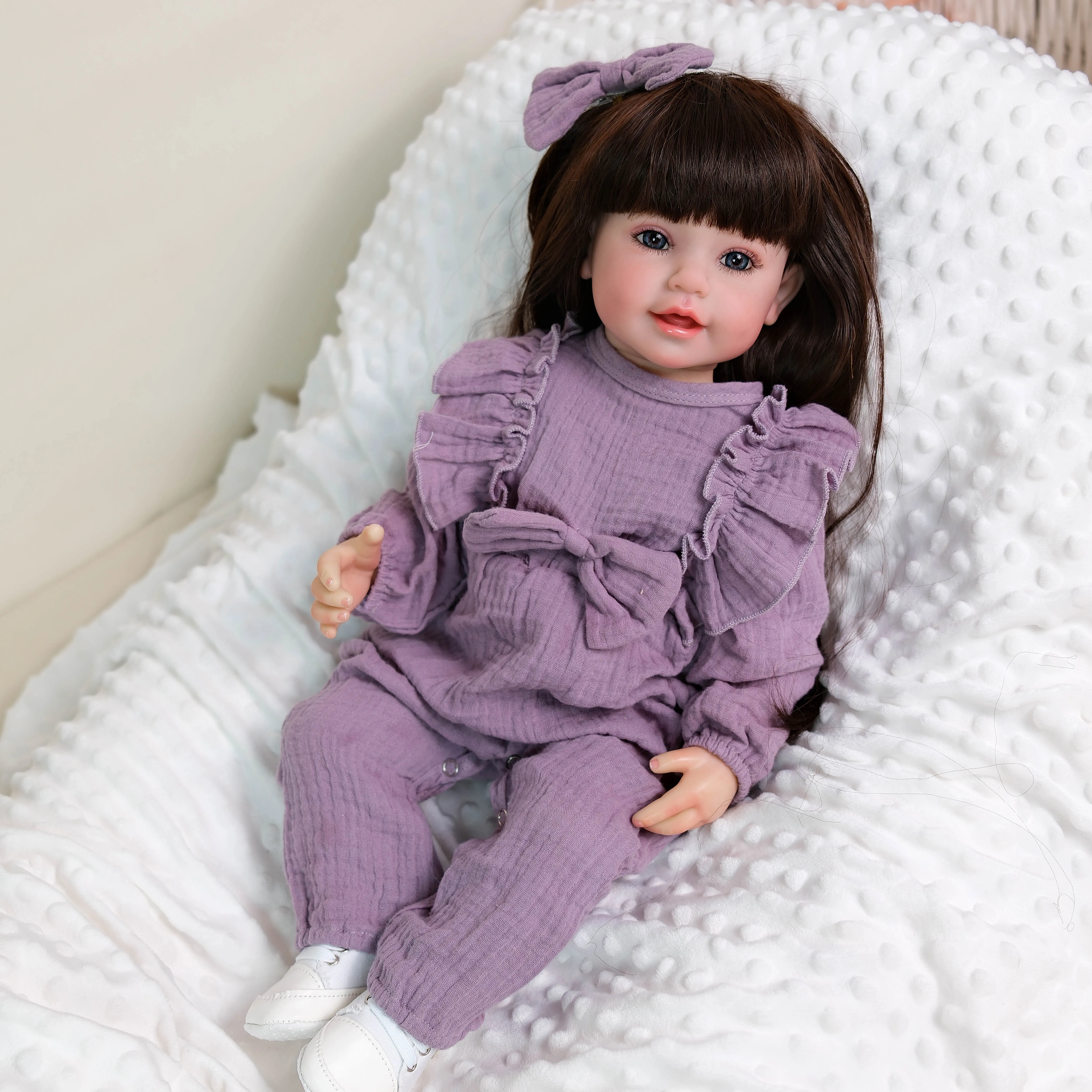 웃는 다시 태어난 아기 소녀 인형 22인치 풀 바디 비닐 긴 머리 공주 실물 같은 다층 페인팅 3D 피부 어린이 선물