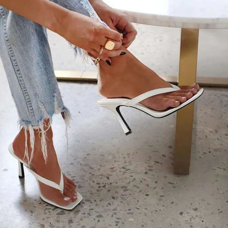 Chanclas de tacón alto para Mujer, sandalias blancas y negras con estilo, zapatos de verano, tallas 36-42