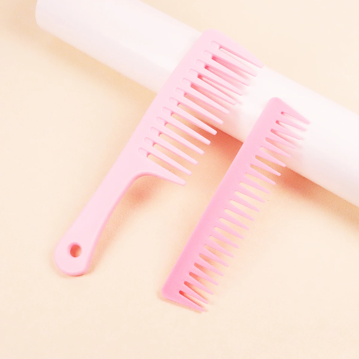 Wide Toothed Comb With and Without Handle, Used for Daily Hair Care, Durable ABS Plastic Special for Real Hair Wigs