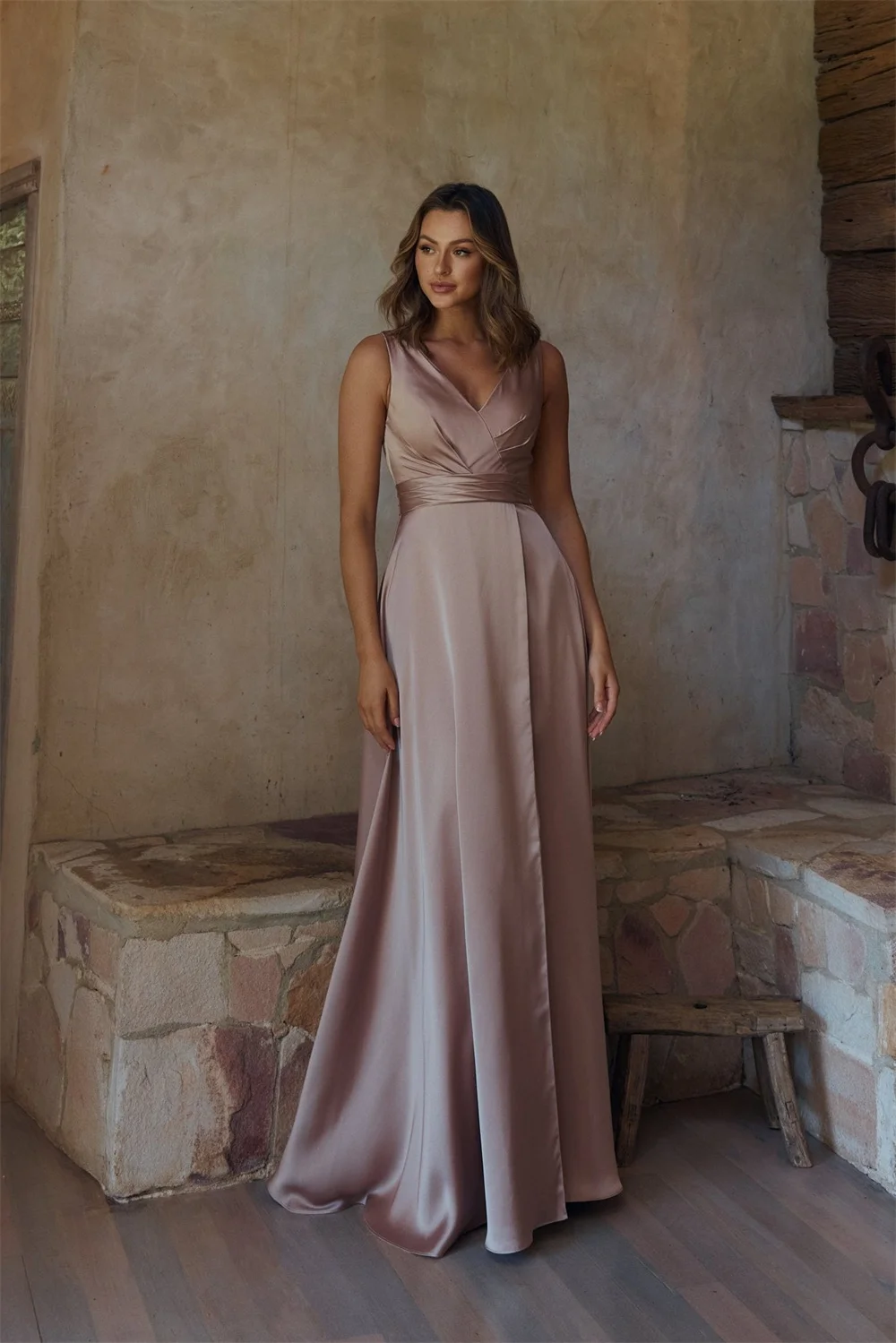 

Off-the-shoulder V-neck Bridesmaid Dresses for Wedding Sleeveless Backless Pleated Corset Formal Evening A-line Long Ball Gowns