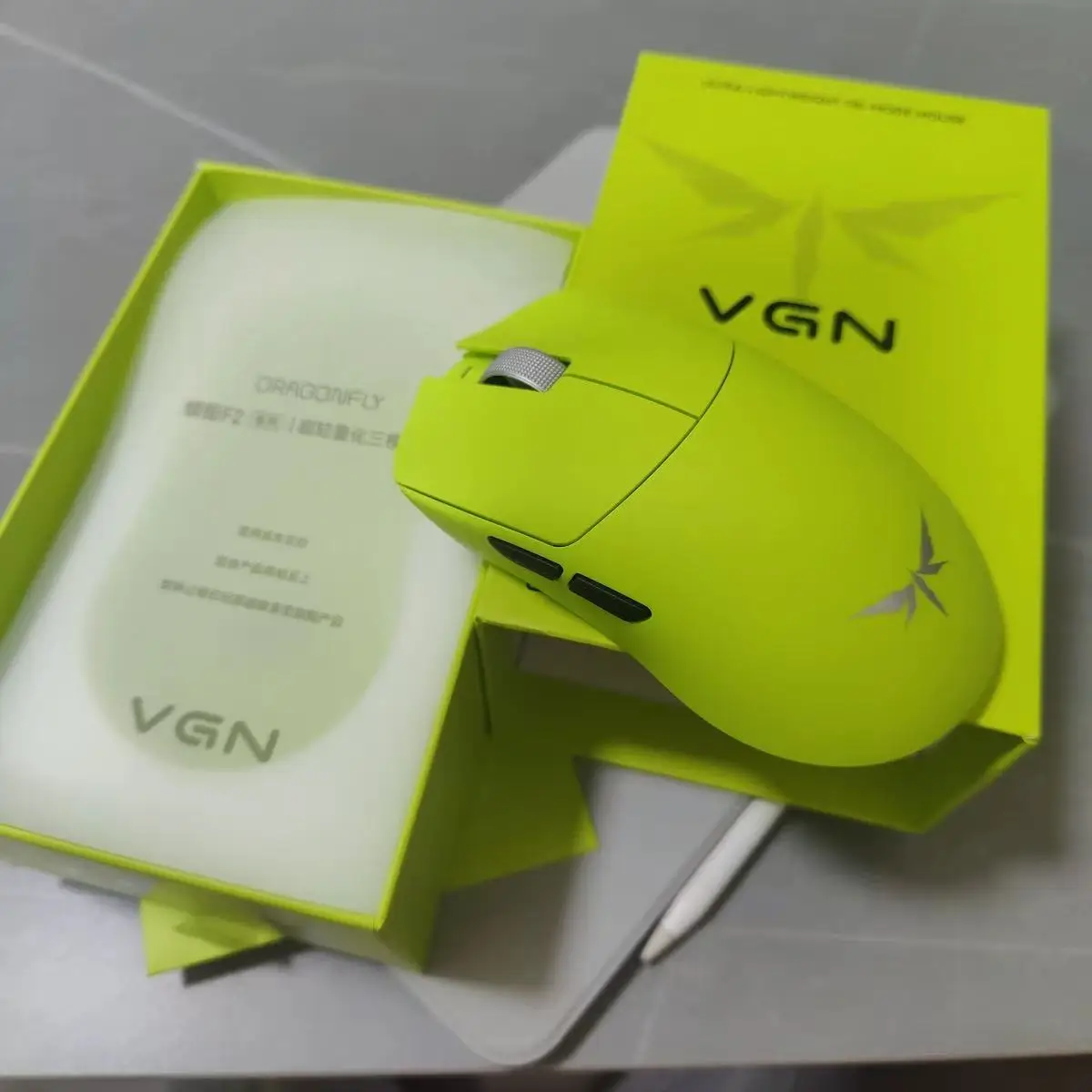 

VGN Dragonfly F2 Promax Ultra Беспроводная Bluetooth-мышь Легкий дизайн Longlife Эргономичная PAW3395Sсенсорная игровая мышь для киберспорта