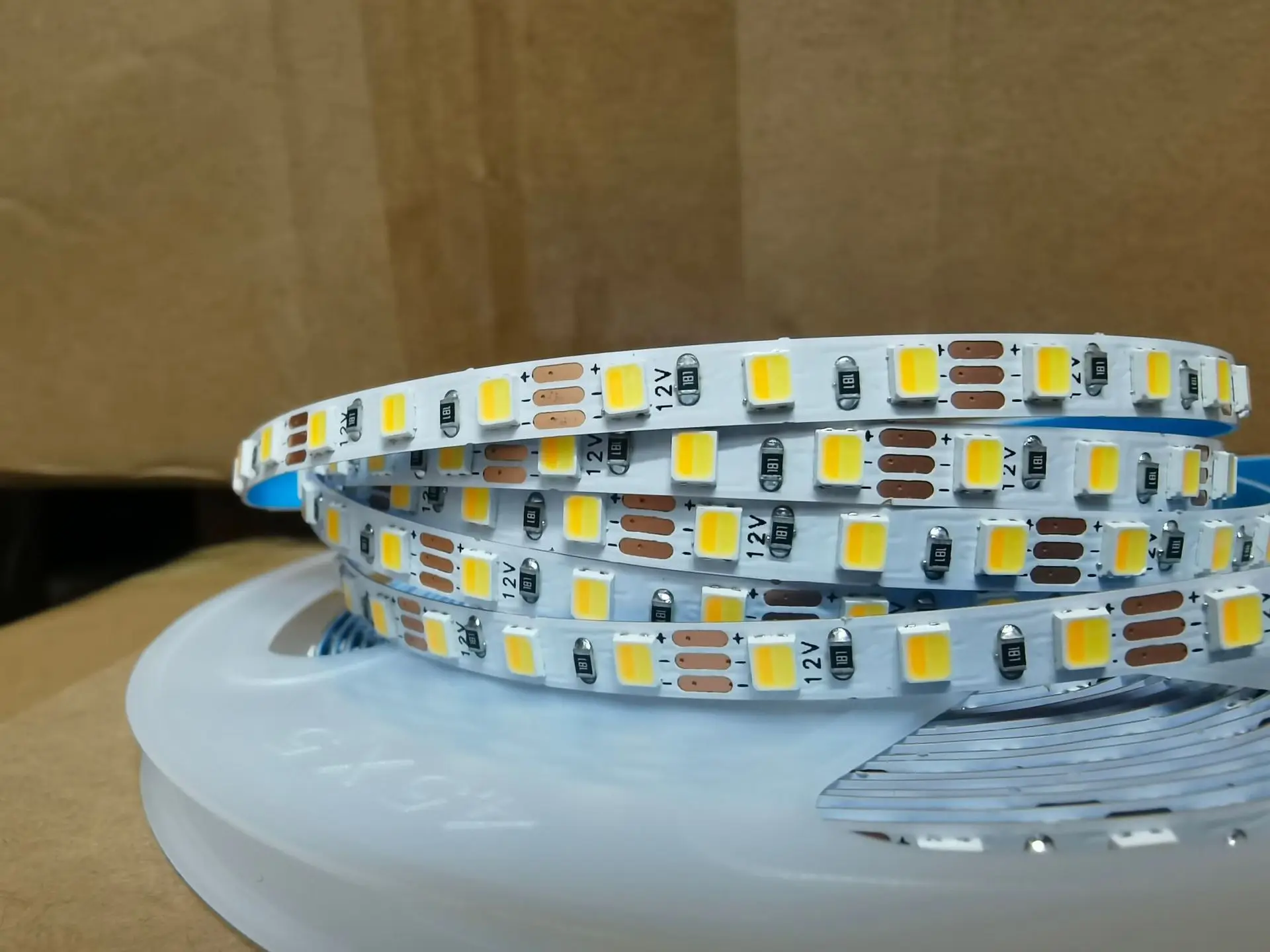 

Светодиодная лента 12В/24В CCT 2-в-1, 5мм/8мм/10мм, 2835, 120 светодиодов/м, двухцветная (теплый белый и белый), гибкая светодиодная лента, 5м