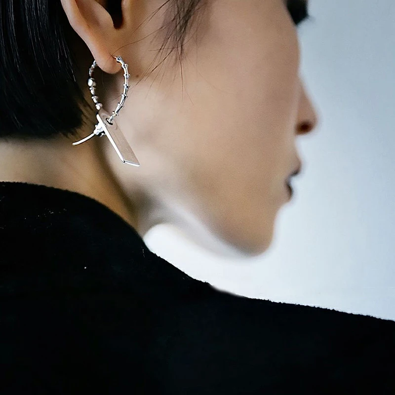 ZHUHE Gear مجموعة أقراط بإبزيم مضاد للسرقة على طراز Cyberpunk للأولاد والنساء مجوهرات للحفلات هدية مجوهرات رخيصة