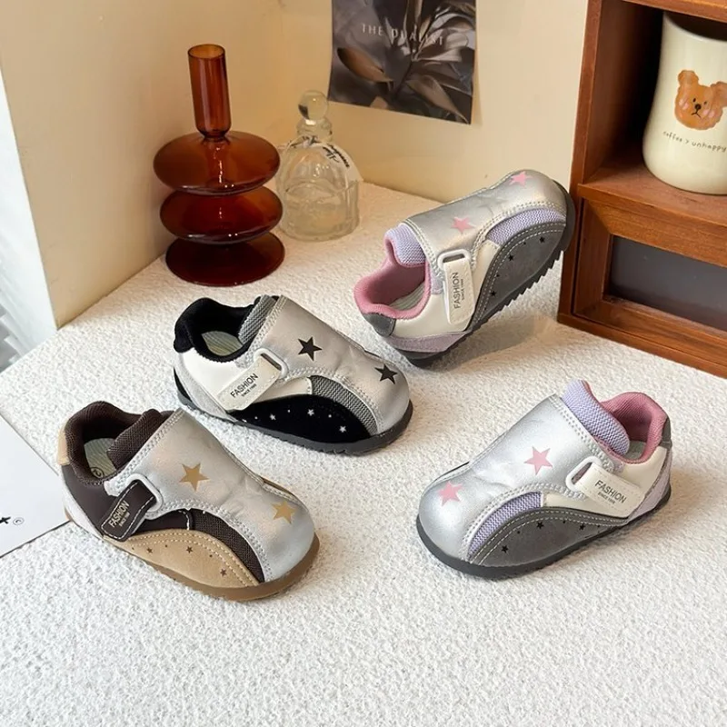 Kids Metallic Color Block Walking Shoes Hook and Loop Strap Star Print Decor Soft Anti-Collision Toe Lightweight Daily Sneakers