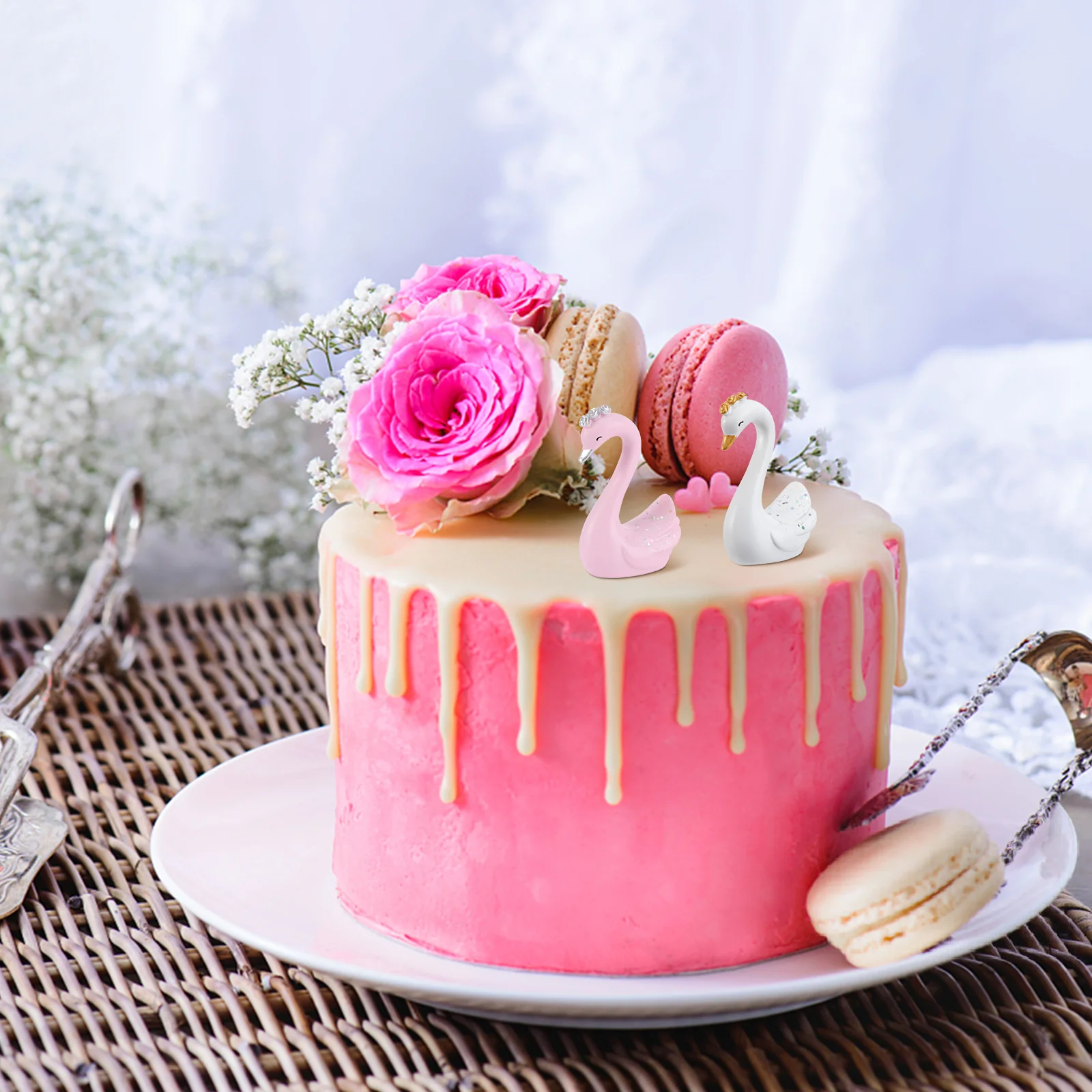 

3Pcs Elegant Swan Resin Adornment Desktop Decor Car Interior Cake Craft Decoration Ornament Cake Swan Topper Decor