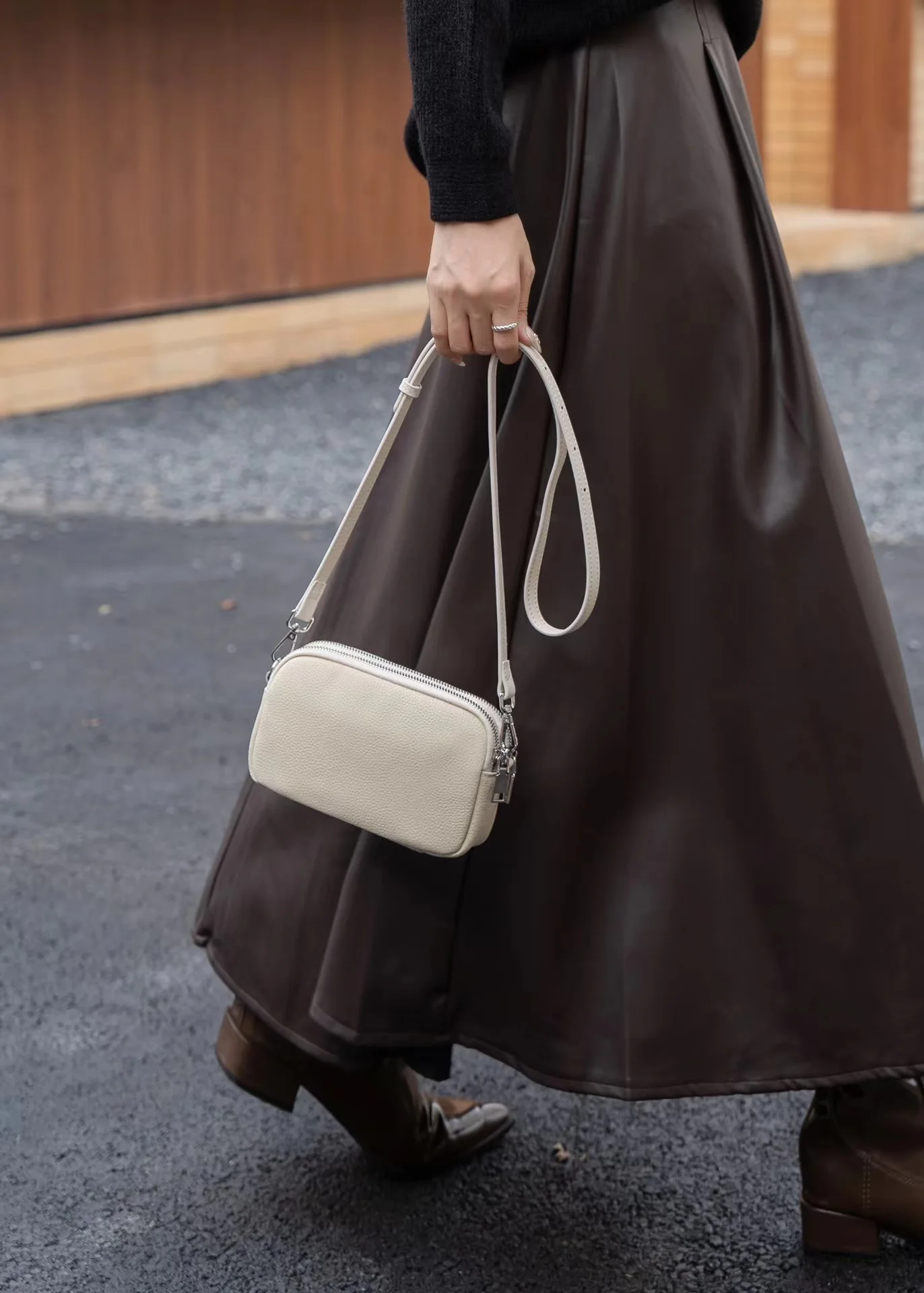 

Women's bag solid color cowhide waterproof and dustproof wear-resistant large capacity multi-functional shell bag, 6 colors