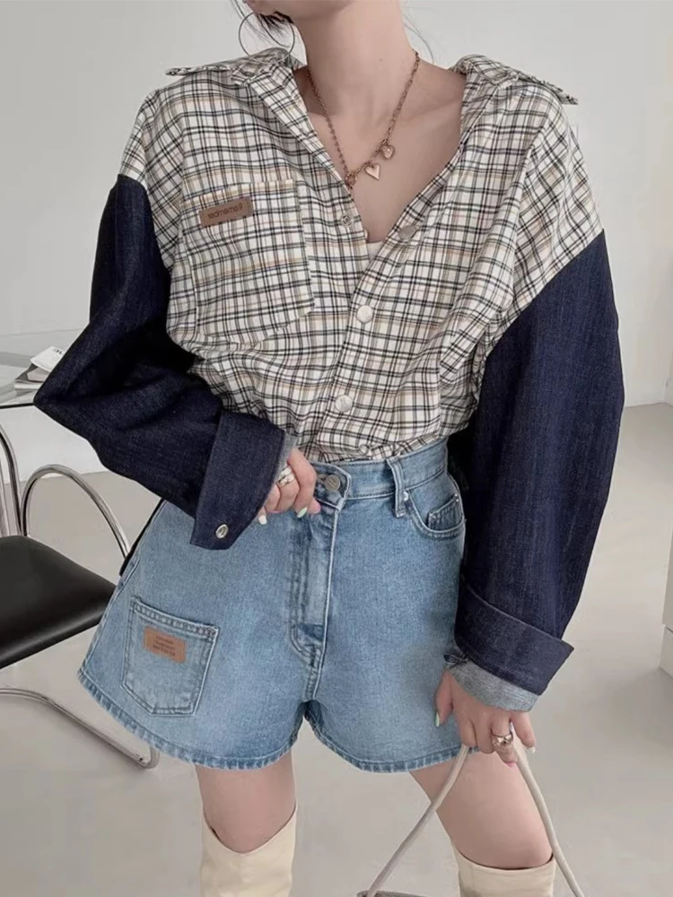 [EWQ] Korean Style Fashion Irregular Buckle Wash Denim Shirt All Match Patchwork Long Sleeve Top Women 2024 Spring Summer U8031