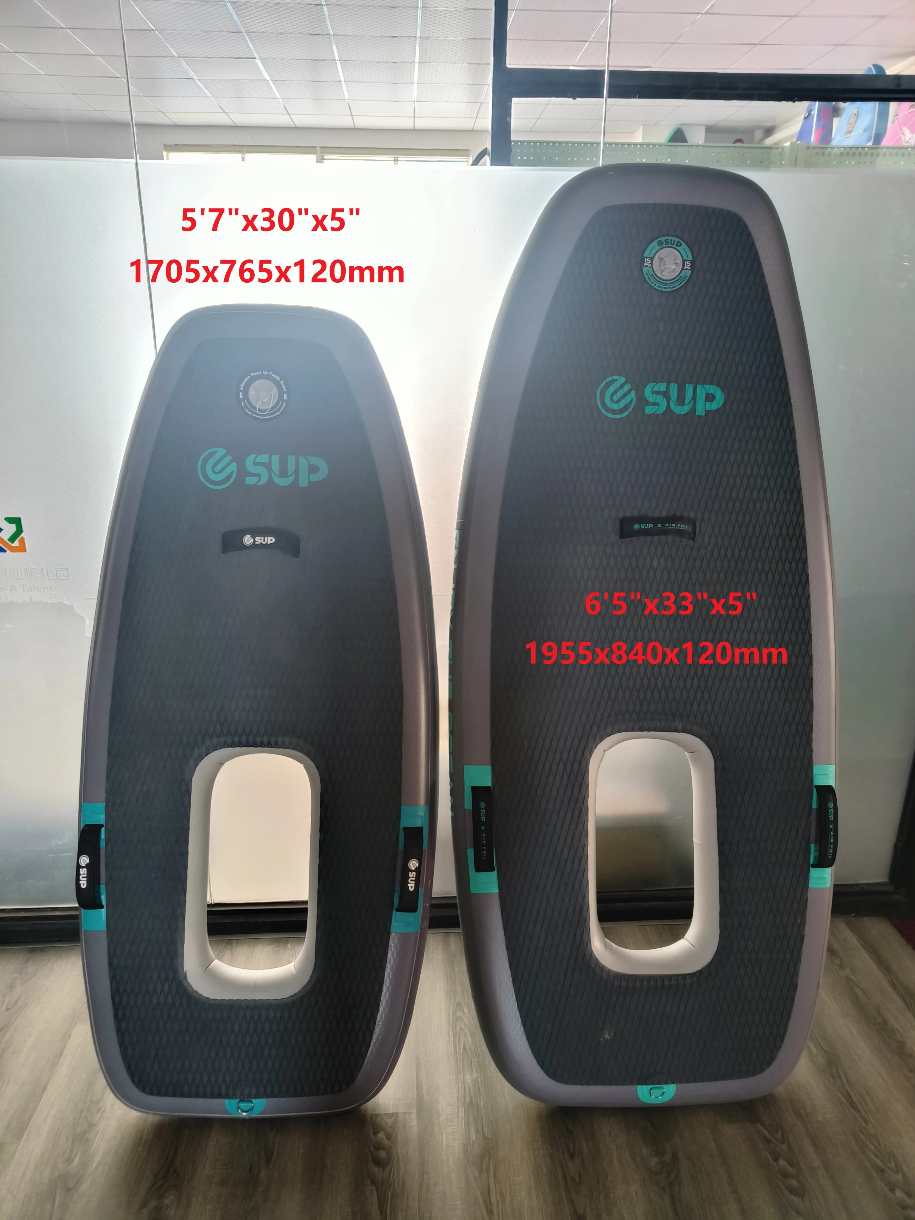 لوح ركوب الأمواج الكهربائي من - مراجعة Efoil Electric Hydrofoil Surfboard وسعره