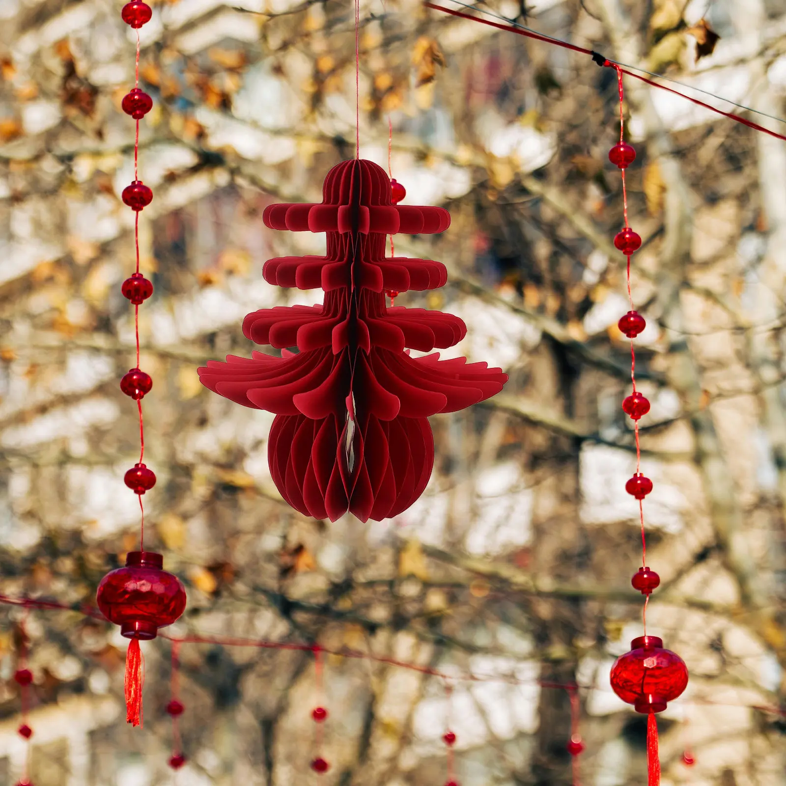 Spring Festival Hanging Decoration Chinese Character Spring Paper Iron Ornament Home Living Room New Year Honeycomb Ornament