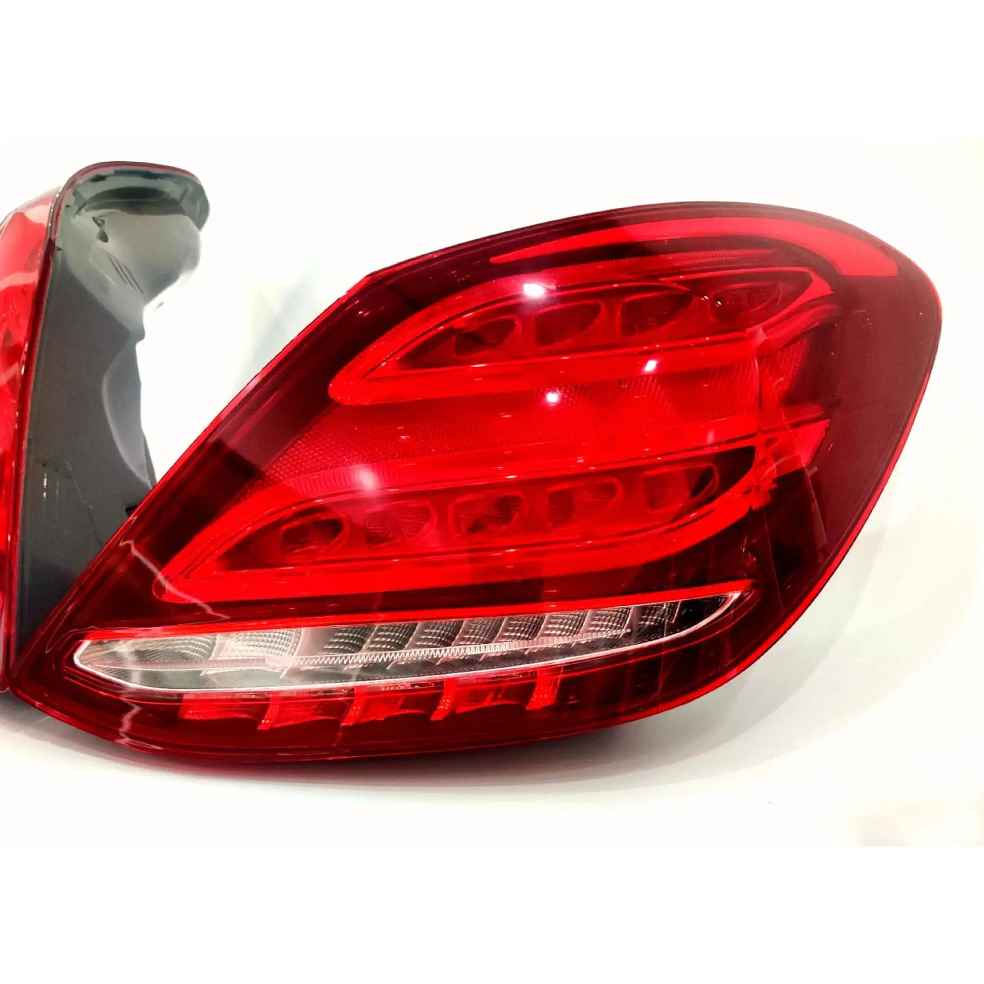 Rear Tail Light Anti-Collision Brake Light for C180 C200 C260 C300 Clear Lens Red 12V 24V for  C-Class W205custom