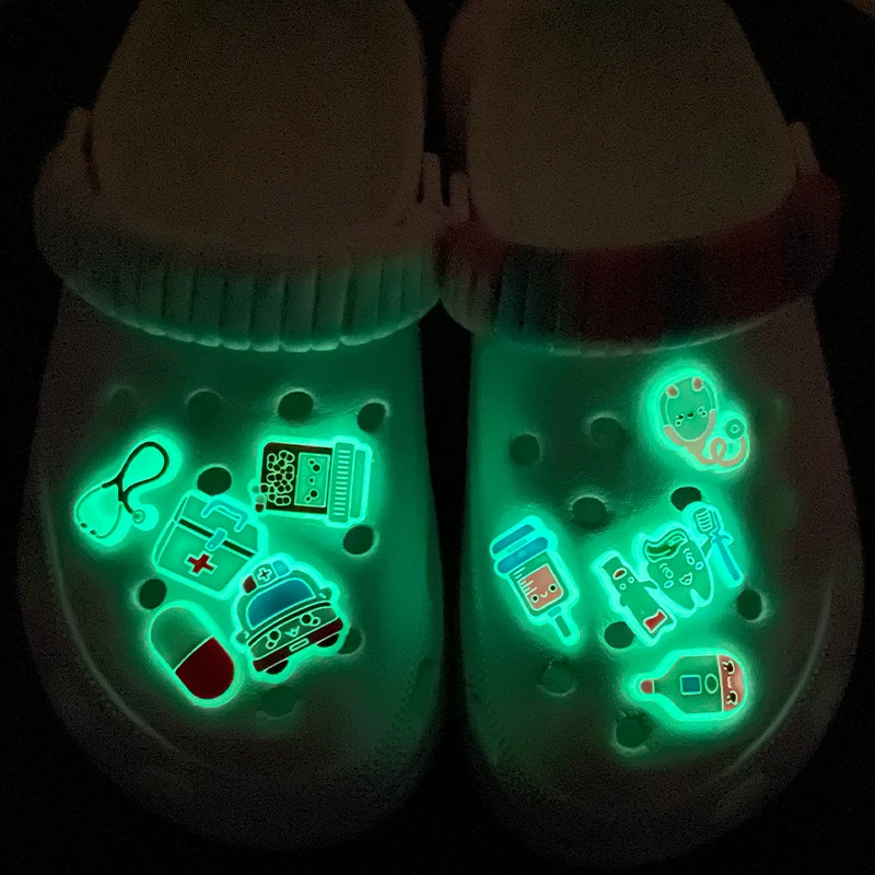 1Pcs New Pin for Cute Stethoscope Syringe Pill Medical Shoes Luminous Nurse Shoe Decoration Shoe Charms Charms Clog Women Man - view 3