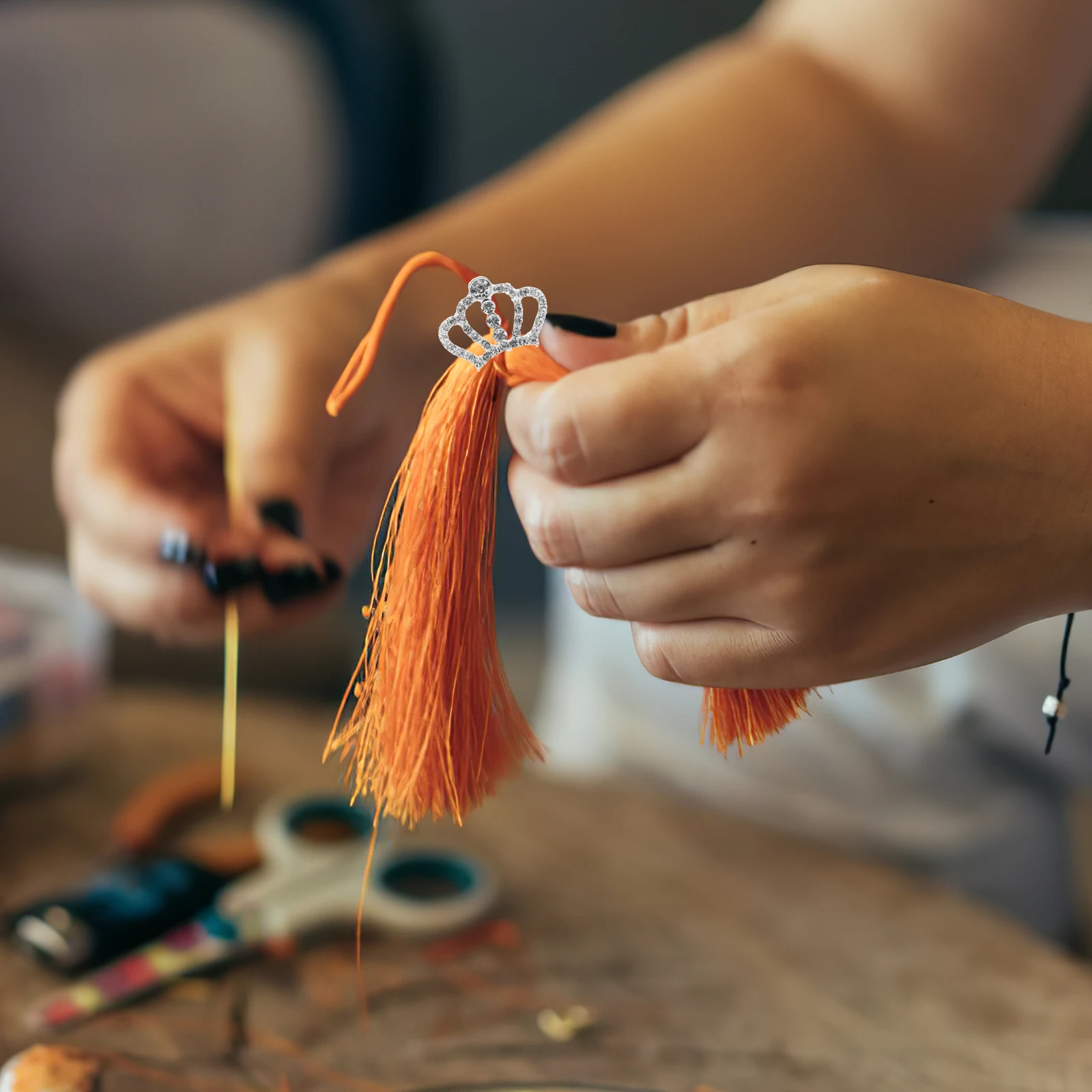 

10pcs Crown Shape Rhinestone Embellishments Shining Bling Decorative Gems For Crafts Garments Bags Headbands Gift Wrapping