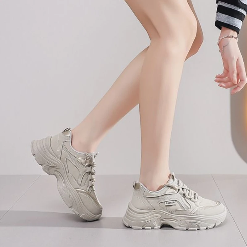 Student Friendly 2025 Fall Chunky Sneakers K Style Instagrammable Thick Heel Platform Shoes Comfortable All Purpose Sneakers​
