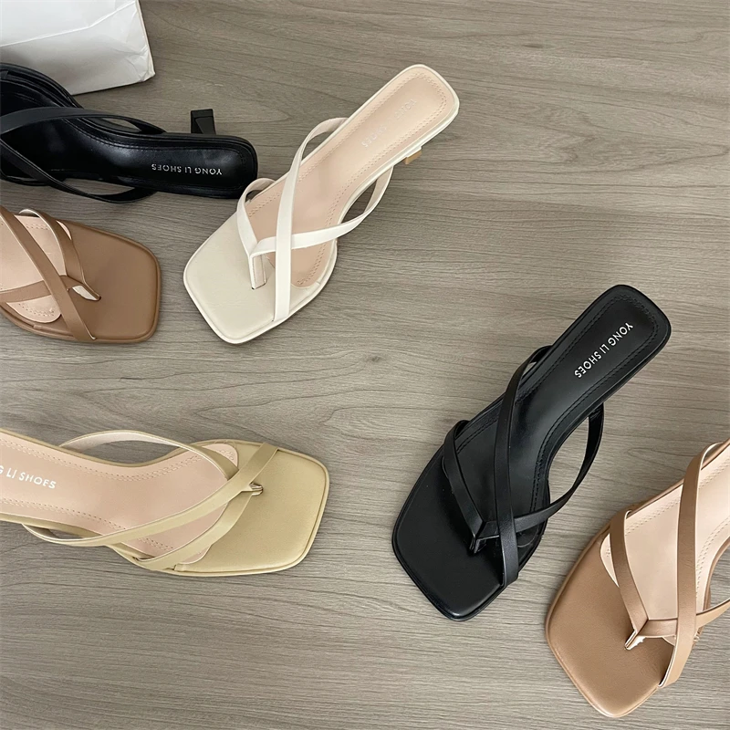 Square heel Shoes Med Rubber Flip Flops Slippers Women Summer Luxury Slides Beige Heeled Sandals Pantofle Block Hawaiian Designe