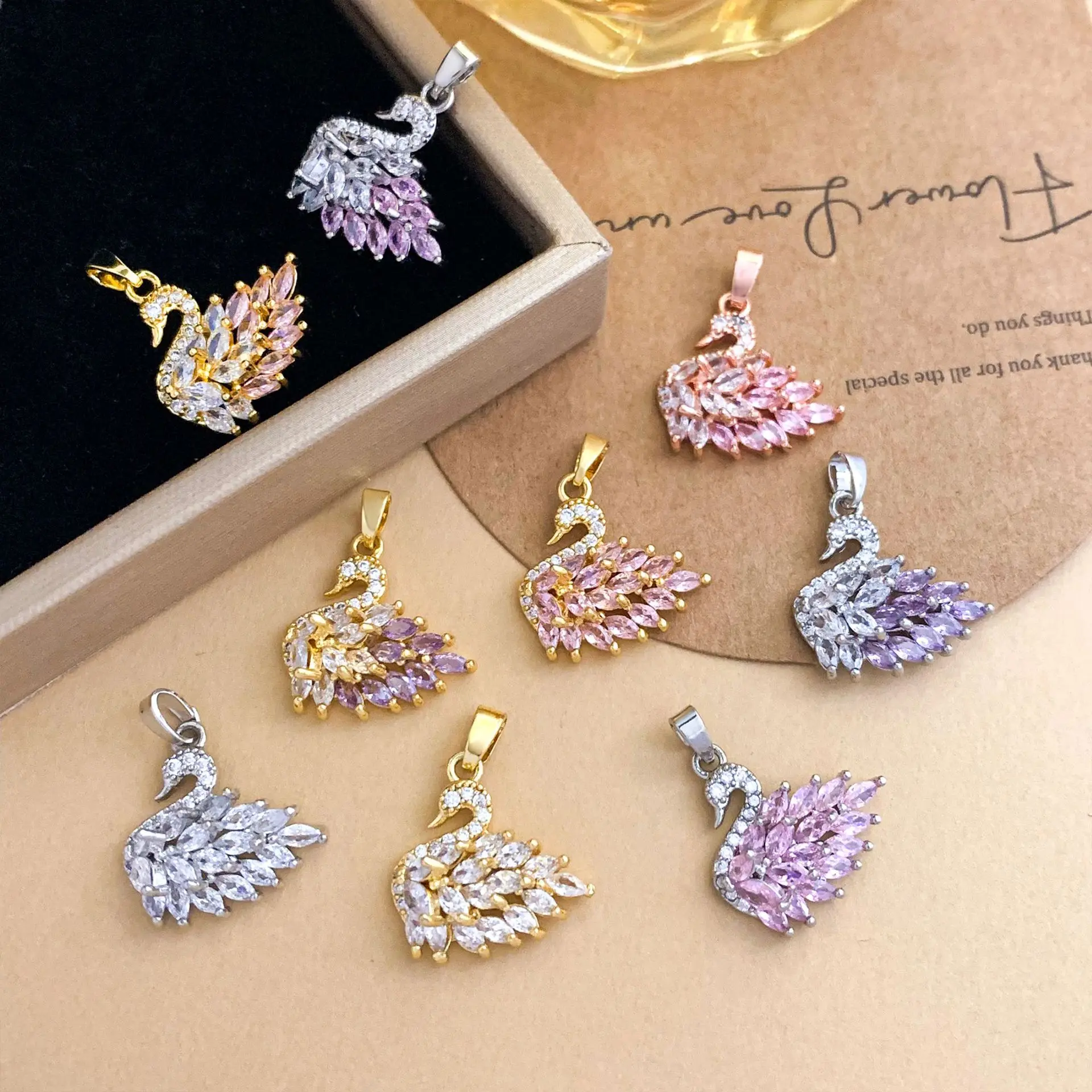 

10Pcs Pendant Colorful Swan Niche Design Accessories for Women Ins Light Luxury Fashion Necklace Accessories for Women