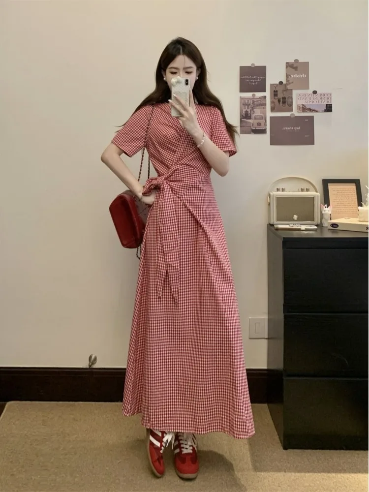 

Новое летнее женское платье больших размеров в винтажном стиле, красное в клетку, с V-образным вырезом, с поясом, с коротким рукавом, А-силуэта, длинное, скрывающее живот, с эффектом утяжки талии