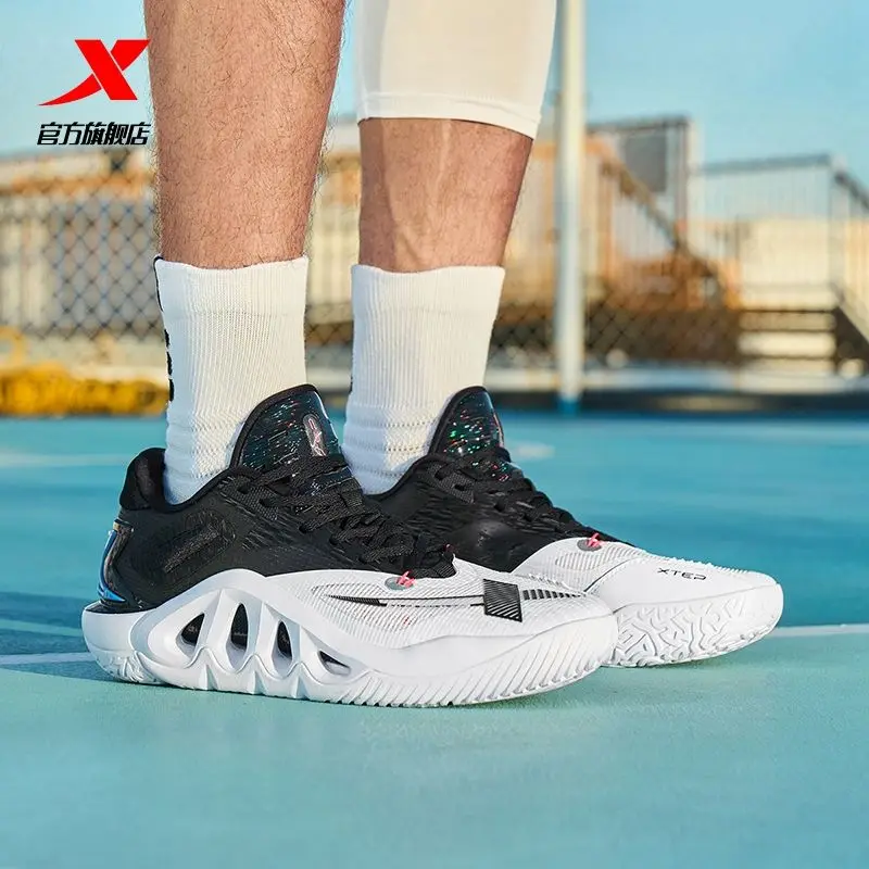 

Xtep Magic Claw Basketball Shoes for Men New Fashion Anti-Slip Shoes Shock Absorbing Practical Sneakers Wear-resistant Low-Add