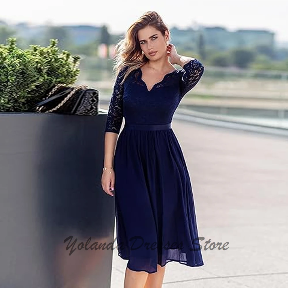 

Customized V Neck Mother of The Bride Dresses Illusion Zipper Back Formal Evening Gown Knee Length Wedding Guest Dress Applique