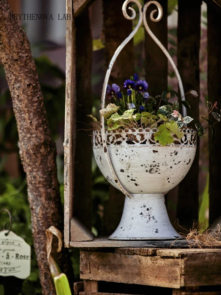 Metal Ironwork Retro Vintage Flower Pot Garden Balcony Courtyard Vase Plant Home Furnishings White Flower Pot Decorate Ornaments