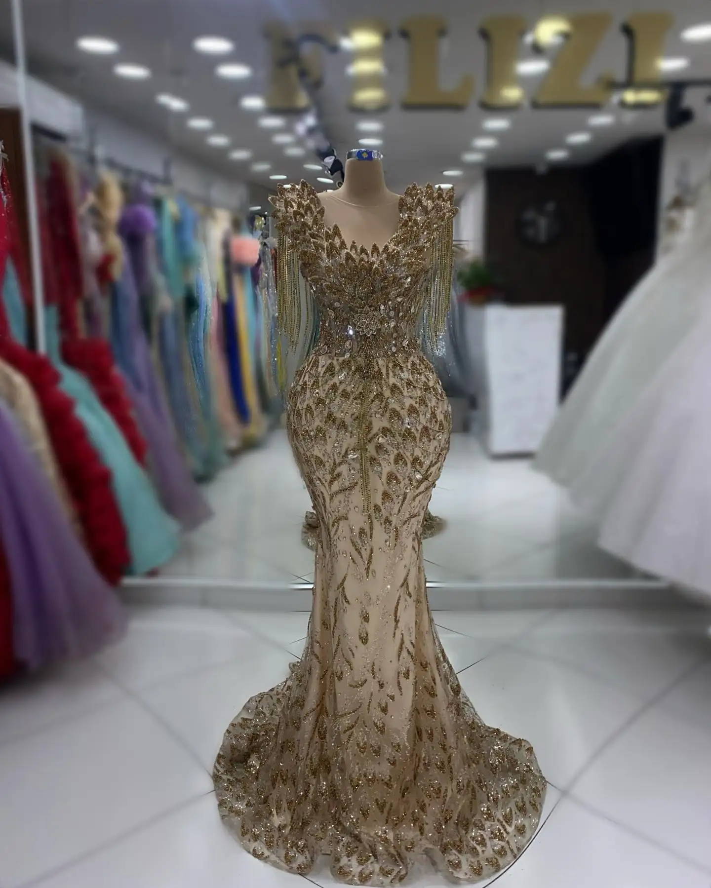 Dubai Woman Gold Mermaid Formal Evening Dresses Beaded Tassel 3D Appliques Wedding Party Gown Celebrity Ceremony Dress Prom Robe