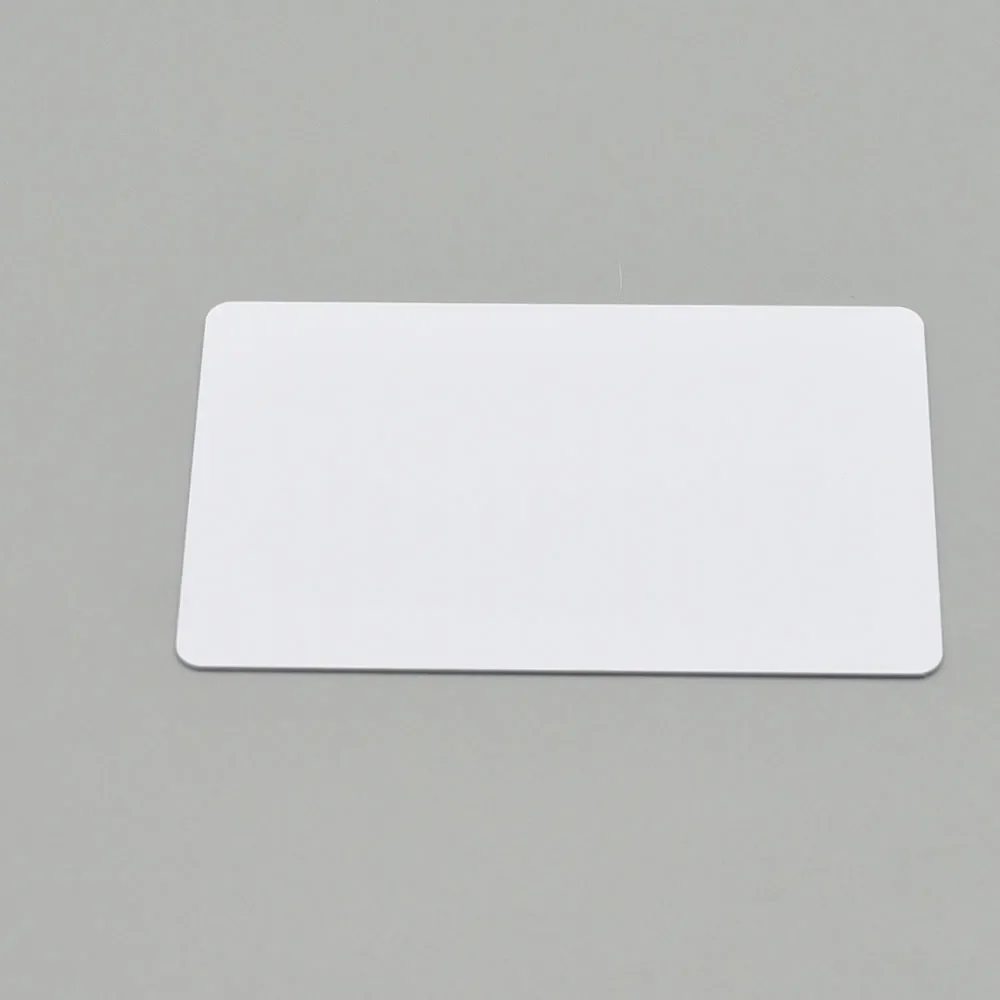 10 stuks hoogglans blanco PVC visitekaartje ontwerp logo naam dank u ID-kaart waterdicht en dubbelzijdig afdrukken NIET NFC-kaarten