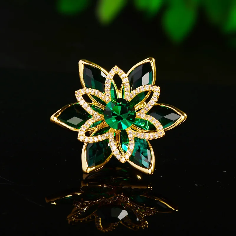 Chinese Style Lucky Lotus Brooch Micro Paved Zircon Peacock Green Crystal Gold Tone Magnetic Buckle Elegant Luxury Pin For Women