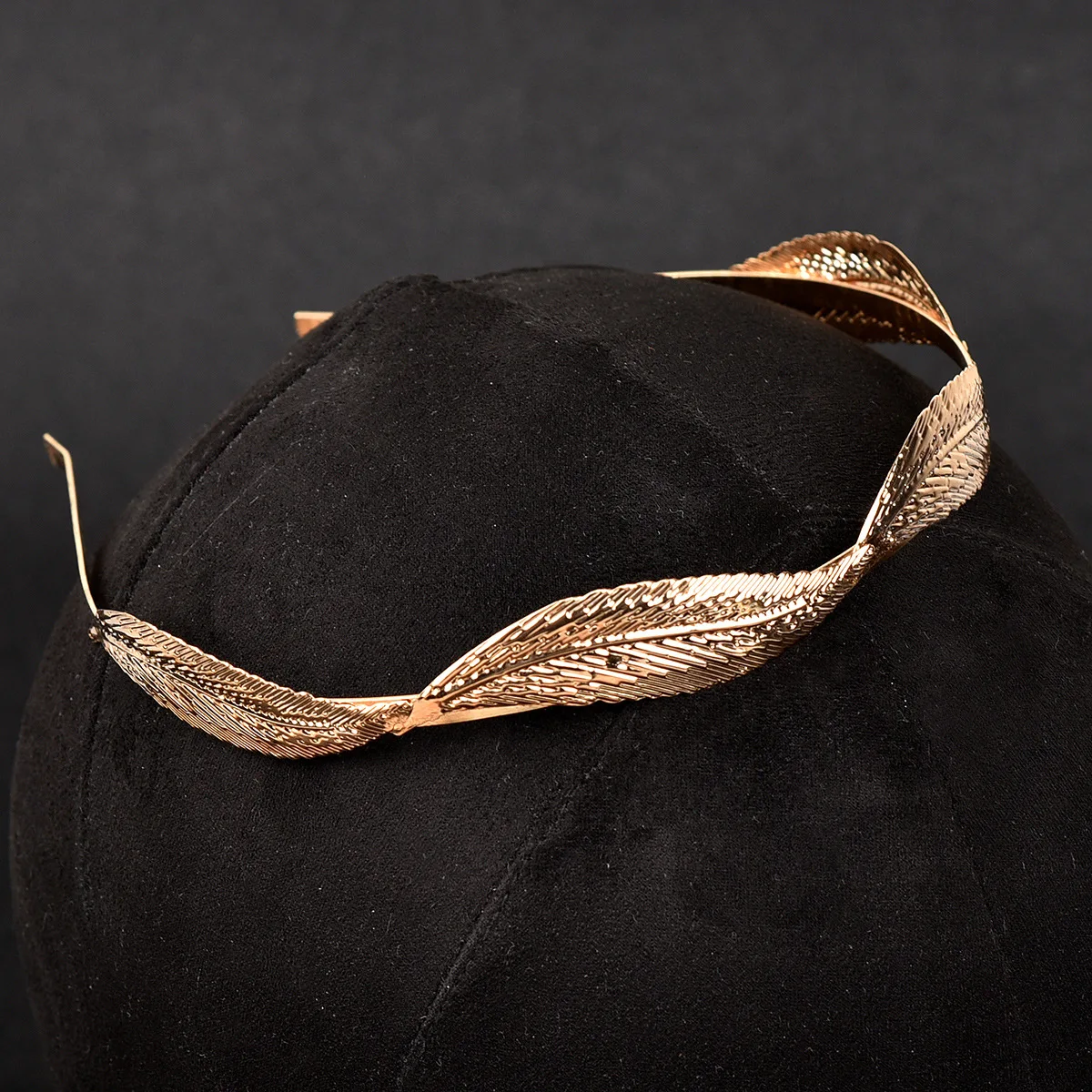 Trendy Alloy Golden Leaf Head Hoop Baroque Headband Metal Hairband For Women Hair Accessories Girls Princess Jewelry