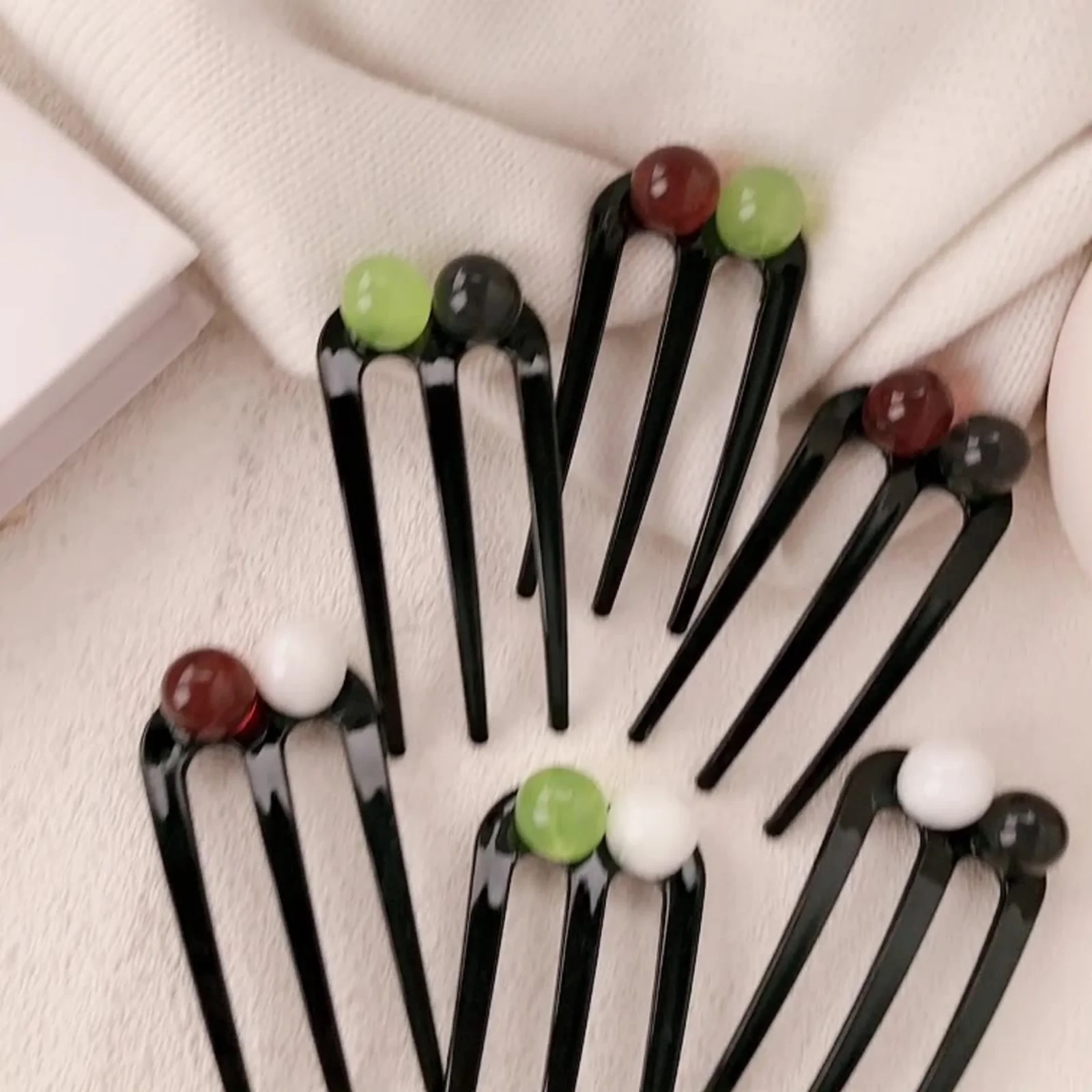 1 Stück Dual-Perlen-Haargabel-Clips, 2-teiliges Set, stilvoller gebrochener Pony-Haarschmuck für Frauen, ideal für schicke Hochsteckfrisuren – Detail 5