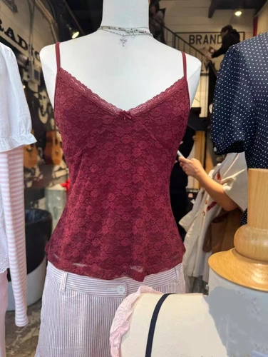 Nueva camiseta sin mangas ajustada de encaje Jacquard para mujer, chaleco recortado sin mangas con cuello en V y encaje Sexy, camisola sin espalda a la moda Vintage dulce de verano