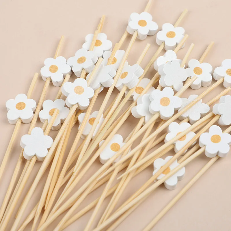 100Pcs Daisy Flower Bamboo Food Picks Disposable Dessert Fruit Forks Kids Birthday Party Wedding Supplies Baby Shower Decoration