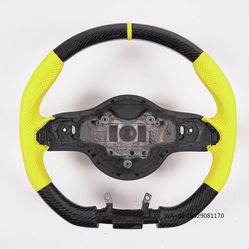 مناسبة لـ - عجلة سباق من ألياف الكربون C63/C43، مسطحة القاع، مدمجة بدقة. #1