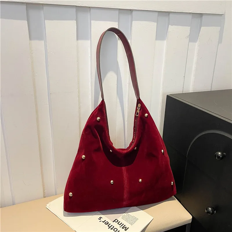 

Autumn Winter New Large Capacity Tote Bag Simple Fashionable Premium Sense One Shoulder Commuter Handheld Underarm Bag For Women