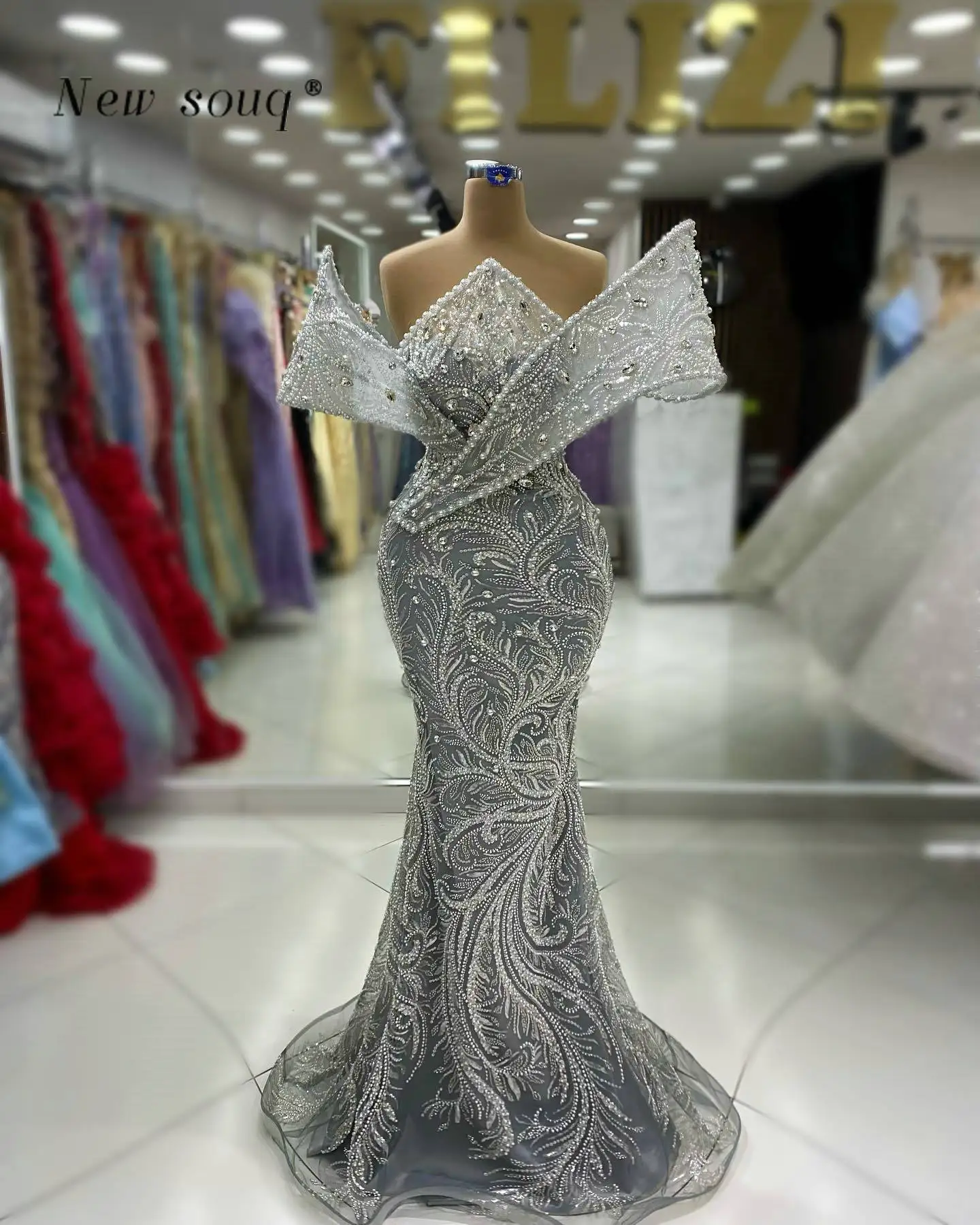 

Arabic 2024 Gray Long Off Shoulder Evening Party Dresses Crystals Beaded Formal Women's Mermaid Prom Gowns Custom Made Vestidos